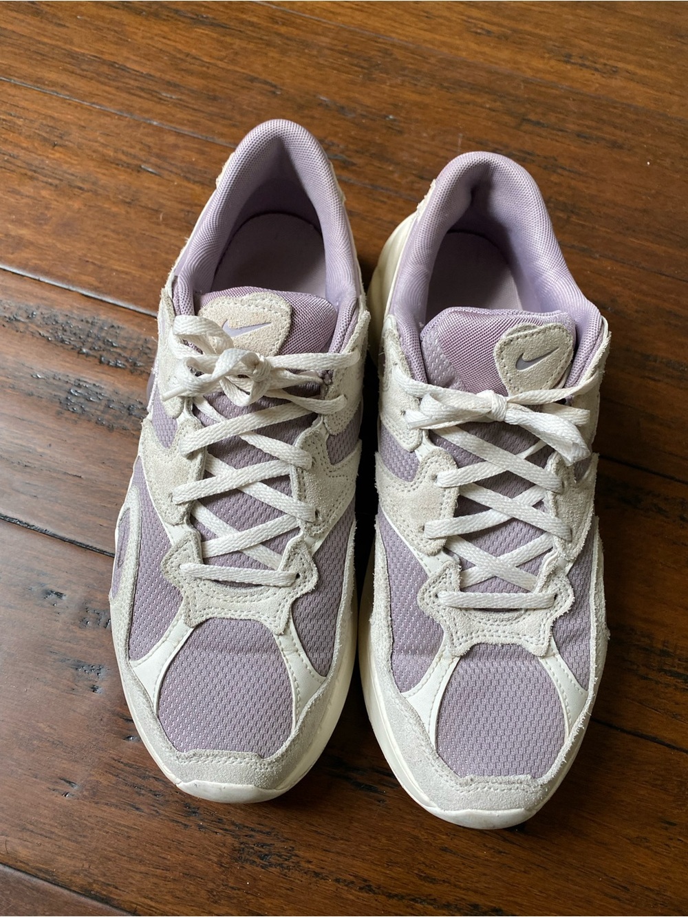 Nike Women’s Lavender and Cream Running Sneakers - Picture 4 of 6